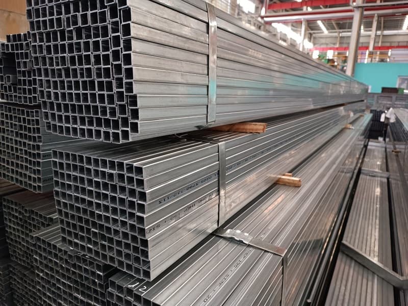 thép hộp đen phi 50x100