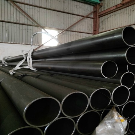 thép ống đen phi 114