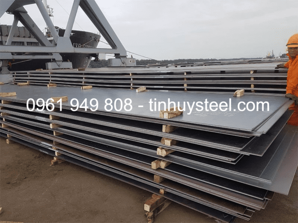 Thép tấm cán nóng