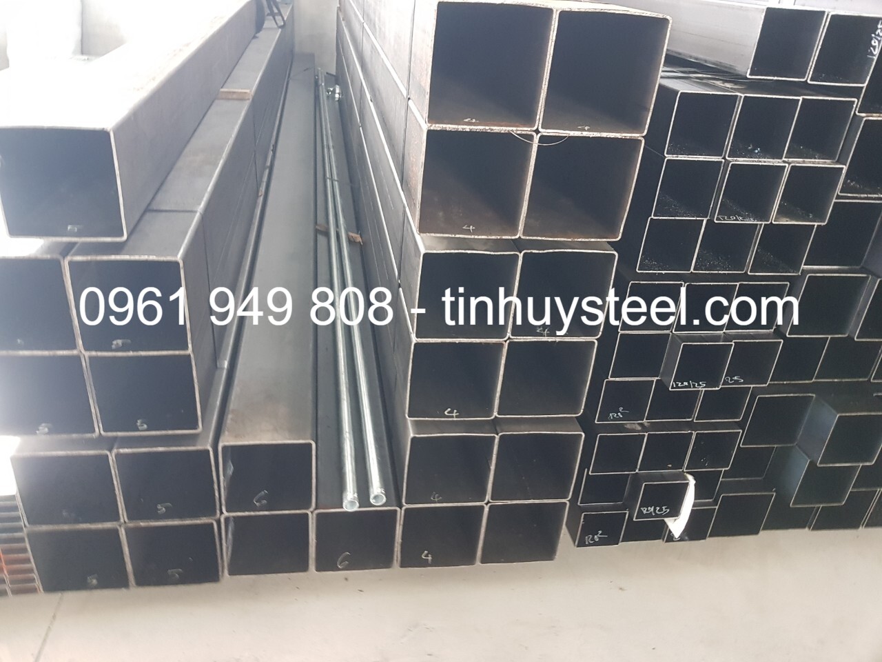 Thép vuông đen 200x200